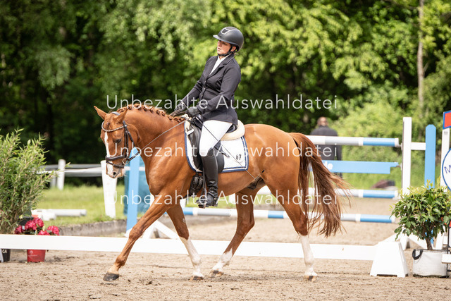 Bad_Meinberg_03187 | saradresslerfotografie - Realisiert mit Pictrs.com