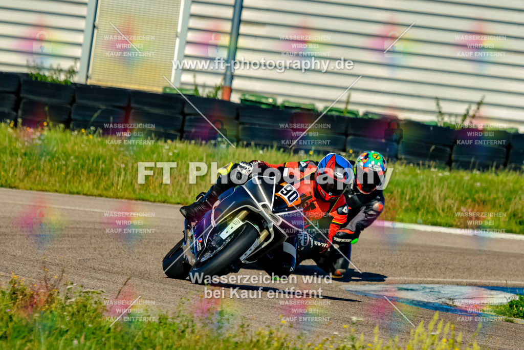 090-1499 | Hier findet Ihr Bilder von Touristenfahrten auf der Nürburgring Nordschleife oder von anderen Veranstaltungen die ich besucht habe. Viel Spass beim Durch Schauen 