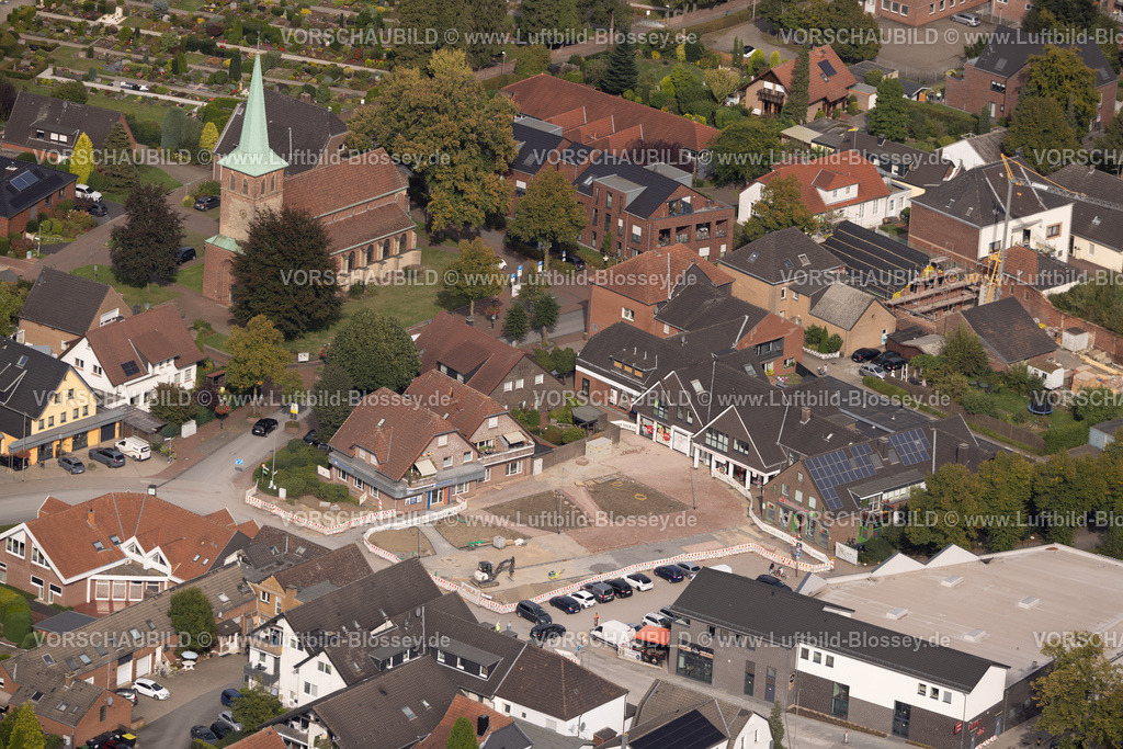 Huenxe250904483 | Luftbild, Baustelle und Umbau Am Marktplatz, Hünxe, Ruhrgebiet, Nordrhein-Westfalen, Deutschland