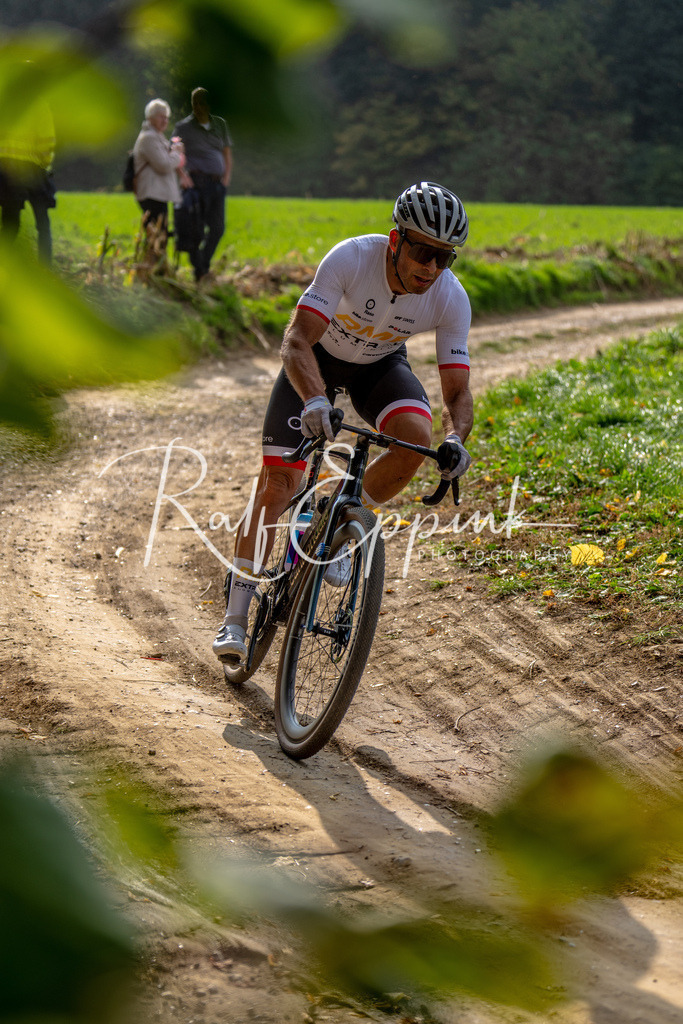 Ralf Eppink Photography 20251012_DSC05240 | Sportfotografie, Eventfotografie, Porträtfotografie, Radsport Fotograf, Triathlon Fotograf, Düsseldorf Fotograf, Köln Fotograf, Actionfotografie, Teamfotografie, Peoplefotografie, Business Portraits, Veranstaltungsfotografie, Reportagefotografie - Realisiert mit Pictrs.com