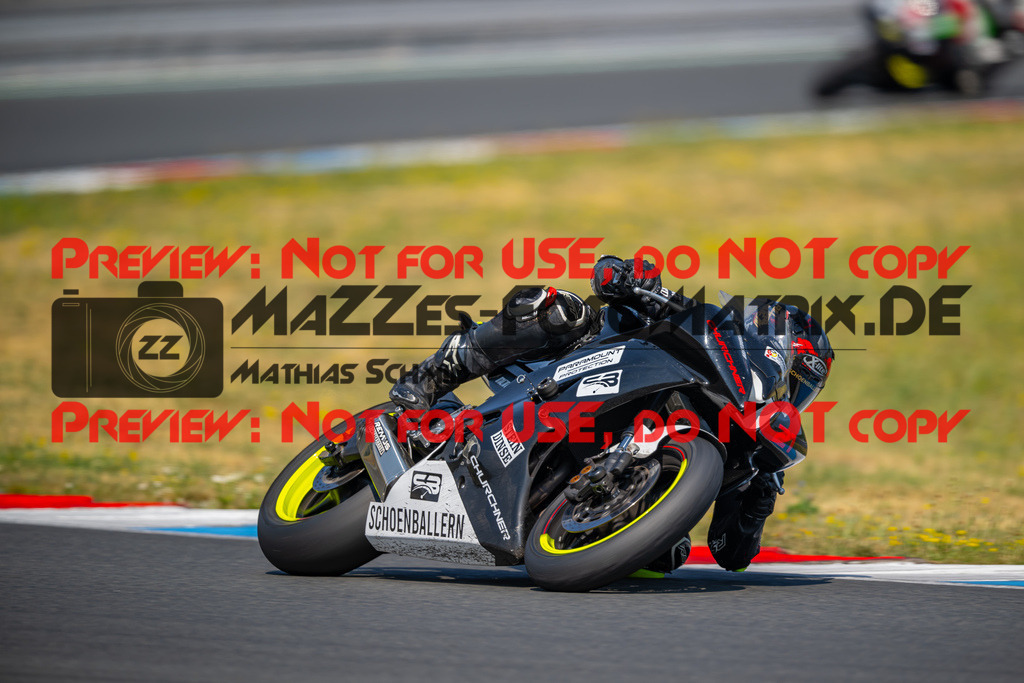 MaZZes-Fotomatrix-20260805-528880 | OPEN