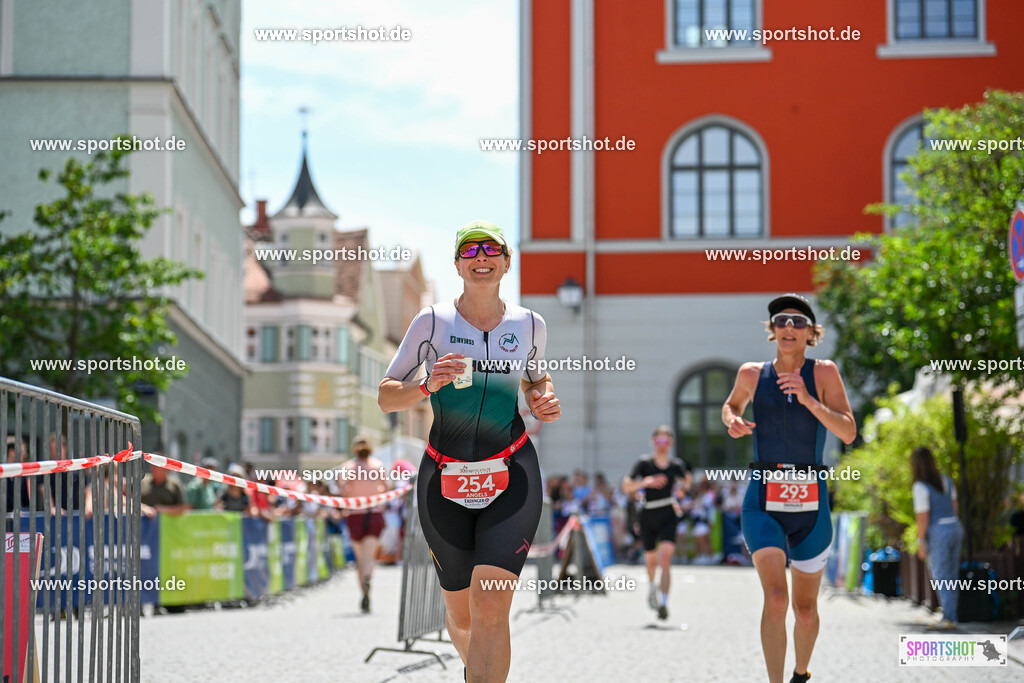 SZI_7557 | Stadttriathlon Erding 2025. #yourpictrs #sportshot_your_pictrs @Sportshotphotography #stadttriathlonerding Copyright: www.sportshot.de