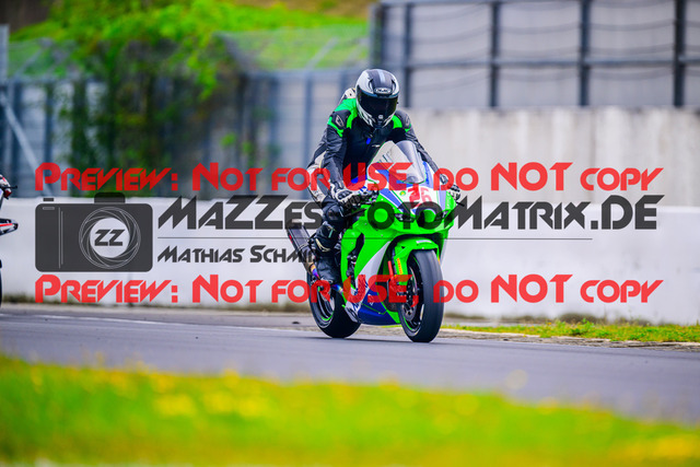 MaZZes_FotoMatrix_240831_6007705_5642 | STK1000