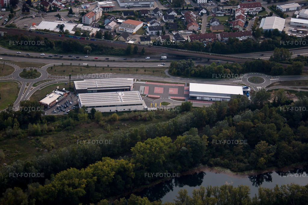 Luftbild: Maximiliansau, Maximilianscenter 2 im Ortsteil Maximiliansau in Wörth im Bundesland Rheinland-Pfalz in Deutschland. Foto: IMG_53280.jpg vom 23.09.2012 durch Werner Riehm/FLY-FOTO.de