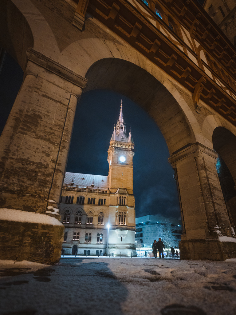 Rathaus | Entdecke exklusive Fotokunst aus Braunschweig: Bildband, Leinwände, Postkarten, Kalender, digitale Downloads & Bildlizenzen. Jetzt im offiziellen Beautiful Braunschweig Shop! - Realisiert mit Pictrs.com