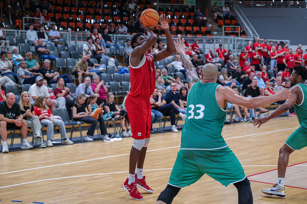 BAYER GIANTS vs VET-CONCEPT Gladiators Trier Test-132 | Fotos von Basketballspielen aus dem Raum NRW fotografiert von Gero Mueller-Laschet und Daniel Schaefer - Realisiert mit Pictrs.com