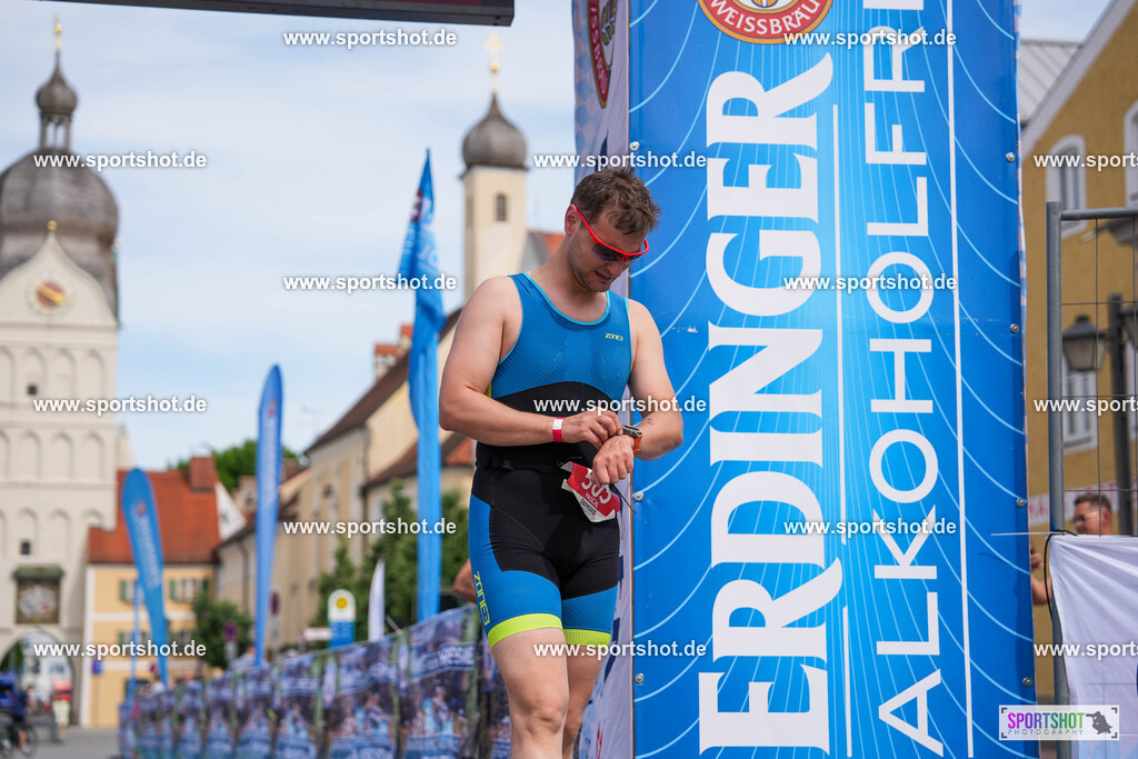 DSC05416 | Stadttriathlon Erding 2025. #yourpictrs #sportshot_your_pictrs @Sportshotphotography #stadttriathlonerding Copyright: www.sportshot.de