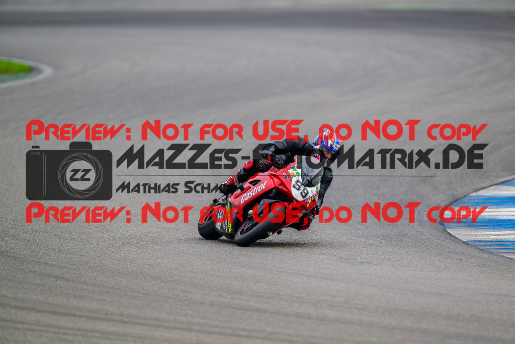 MaZZes_FotoMatrix_240521_6007705_1709 | ROT