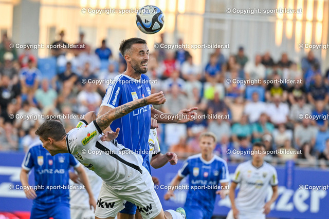 AUT, Admiral Bundesliga, FC Blau Weiss Linz vs SCR Altach | 16.09.2023, Hofmann Personal Stadion Linz, AUT, Admiral Bundesliga, FC Blau Weiss Linz vs SCR Altach, im Bild Fabio Strauss (Blau Weiss Linz) vs Sandro Ingolitsch (Altach)


// Admiral Bundesliga Match between FC Blau Weiss in Linz vs SCR Altach, Austria on 2023/09/16
