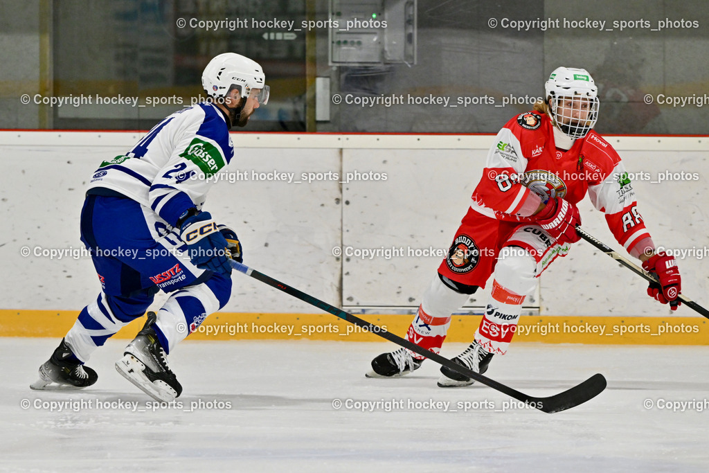 ESV Ferlach vs. UECR Eisbären Huben | #24 Veider Kevin UECR EISBÄREN HUBEN, #88 Steiner Thomas ESV Ferlach, ESV Ferlach vs. UECR Eisbären Huben, ESV Ferlach vs. UECR Eisbären Huben am 31.10.2025 in Ferlach (HTC Eishalle Ferlach), Austria, (Photo by Bernd Stefan)