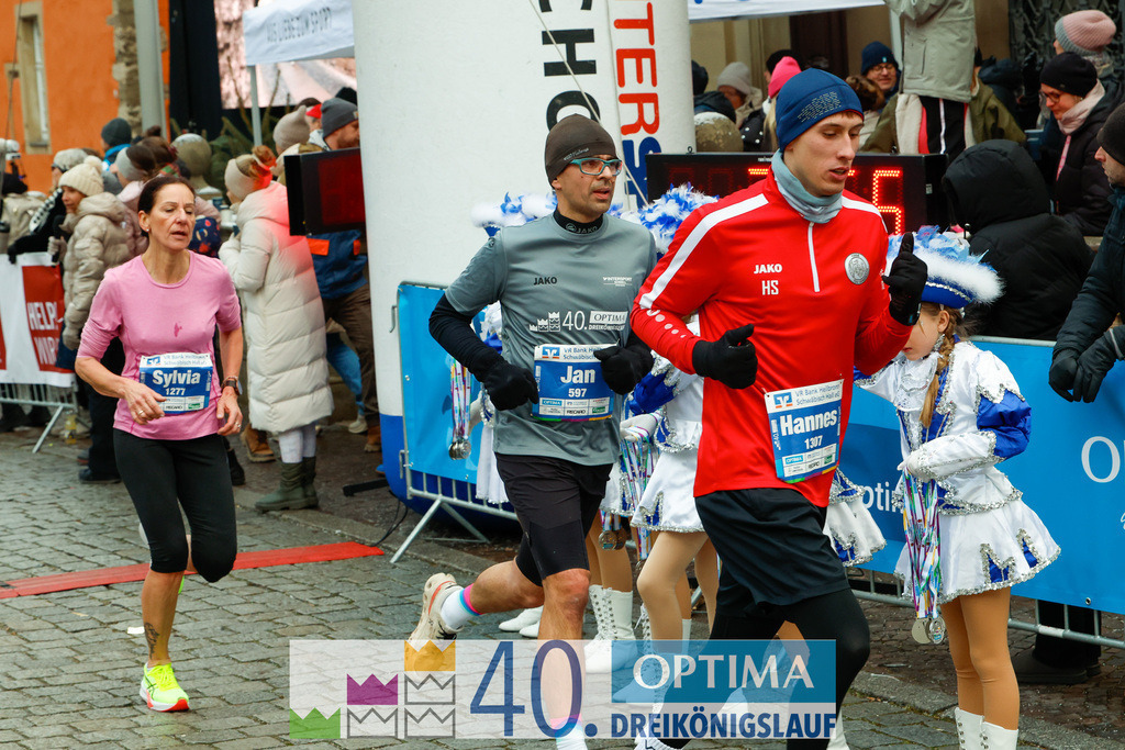 VR Bank Hauptlauf 10km | 40. Optima 3koenigslauf 2026 - Realisiert mit Pictrs.com