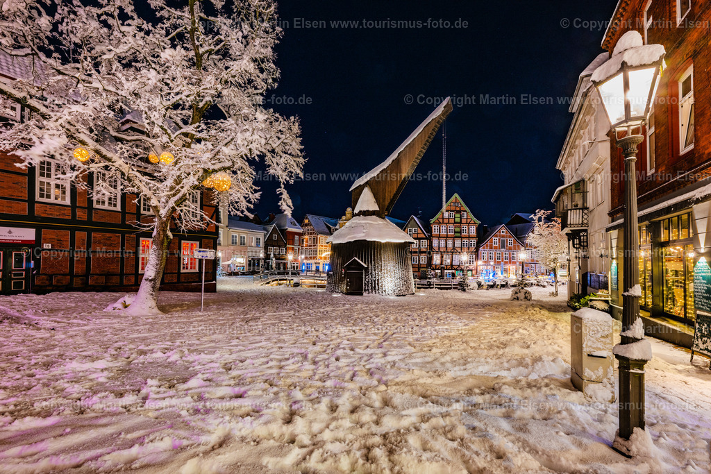 Stade Fischmarkt Altstadt Winter Schnee_ELS_2424030126 | Fotos aus den Touristenorten aus Norddeutschland. - Realisiert mit Pictrs.com