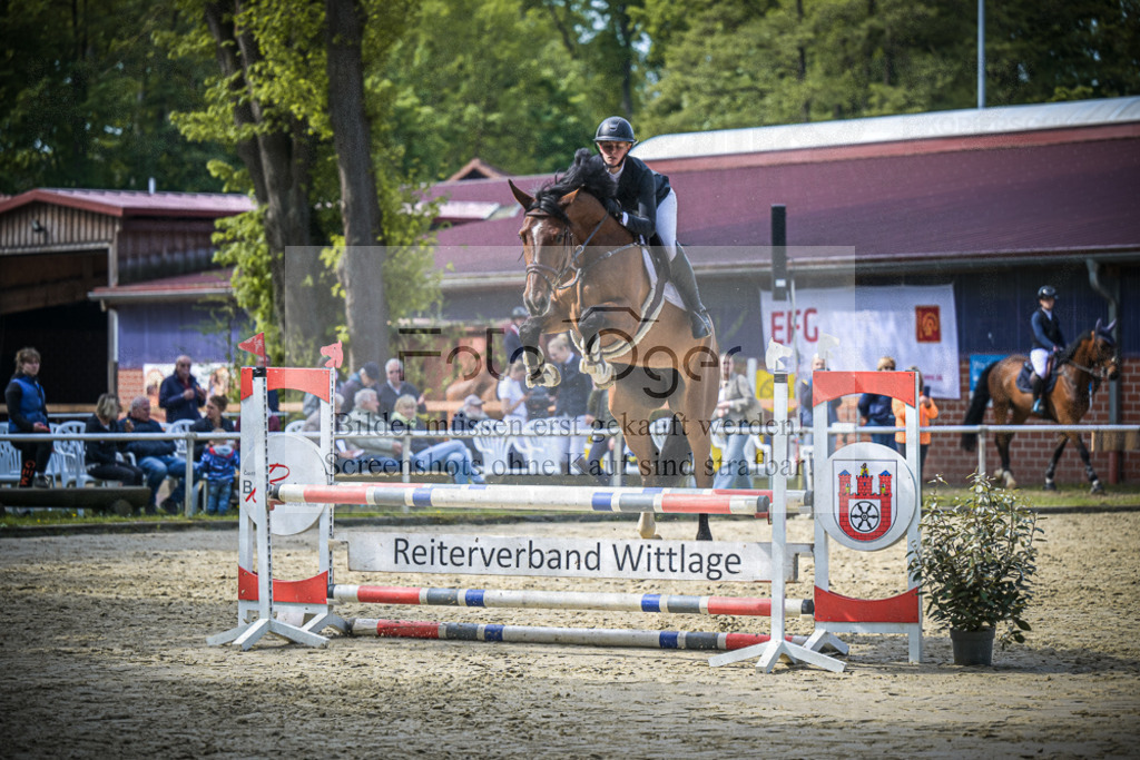 DOS_7184 | Entdecke hochwertige Reitturnierfotos von Foto Oger. Professionell, emotional und authentisch – jetzt Lieblingsmomente im Shop bestellen.Deutschlandweite Turnierfotografie. - Realisiert mit Pictrs.com