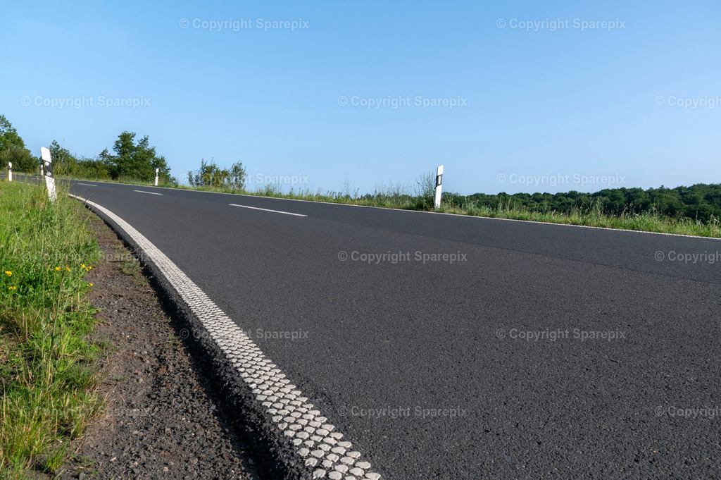 CAR_TE_Country_Road41 | sparepix - Realisiert mit Pictrs.com