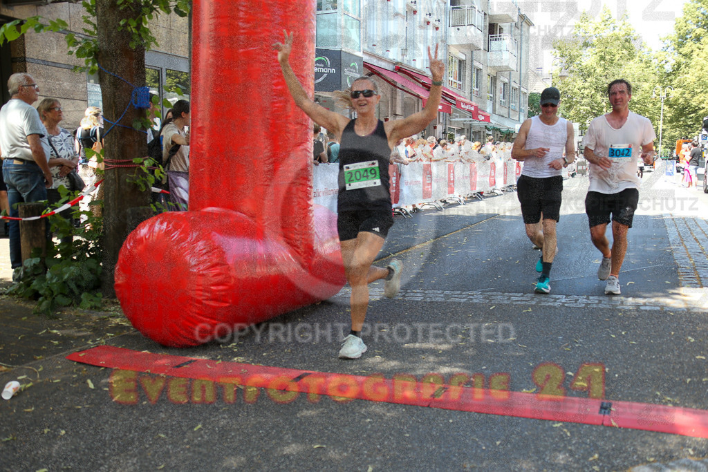 250621_1203_EX1_4725 | Sportfotografie im Rhein-Sieg Kreis, Köln, Bonn, NRW, Rheinland Pfalz, Hessen, etc. Unser Tätigkeitsfeld umfasst den Laufsport vom Volkslauf über den Marathon, Duathlon, Triathon bis zum Ultralauf wie Kölnpfad Ultra oder Schindertrail.