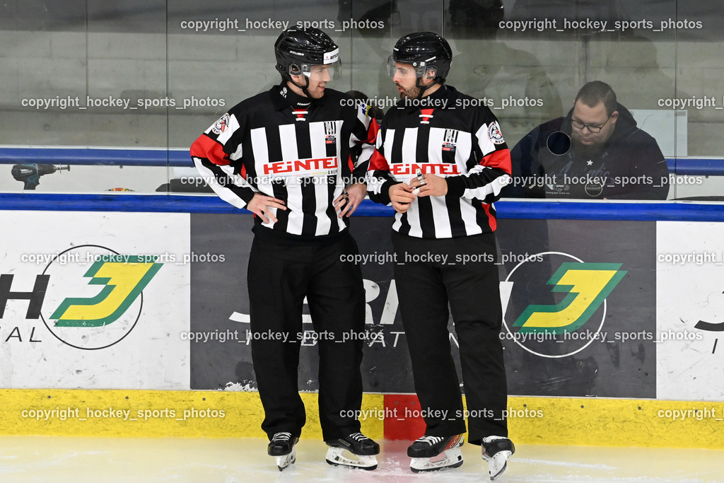 ATSE Graz vs. EHC Lustenau | MEIXNER Sebastian Referee, WENUSCH Hermann Referee, ATSE Graz vs. EHC Lustenau, ATSE Graz vs. EHC Lustenau am 14.02.2026 in Graz (Merkur Eishalle ), Austria, (Photo by Bernd Stefan)