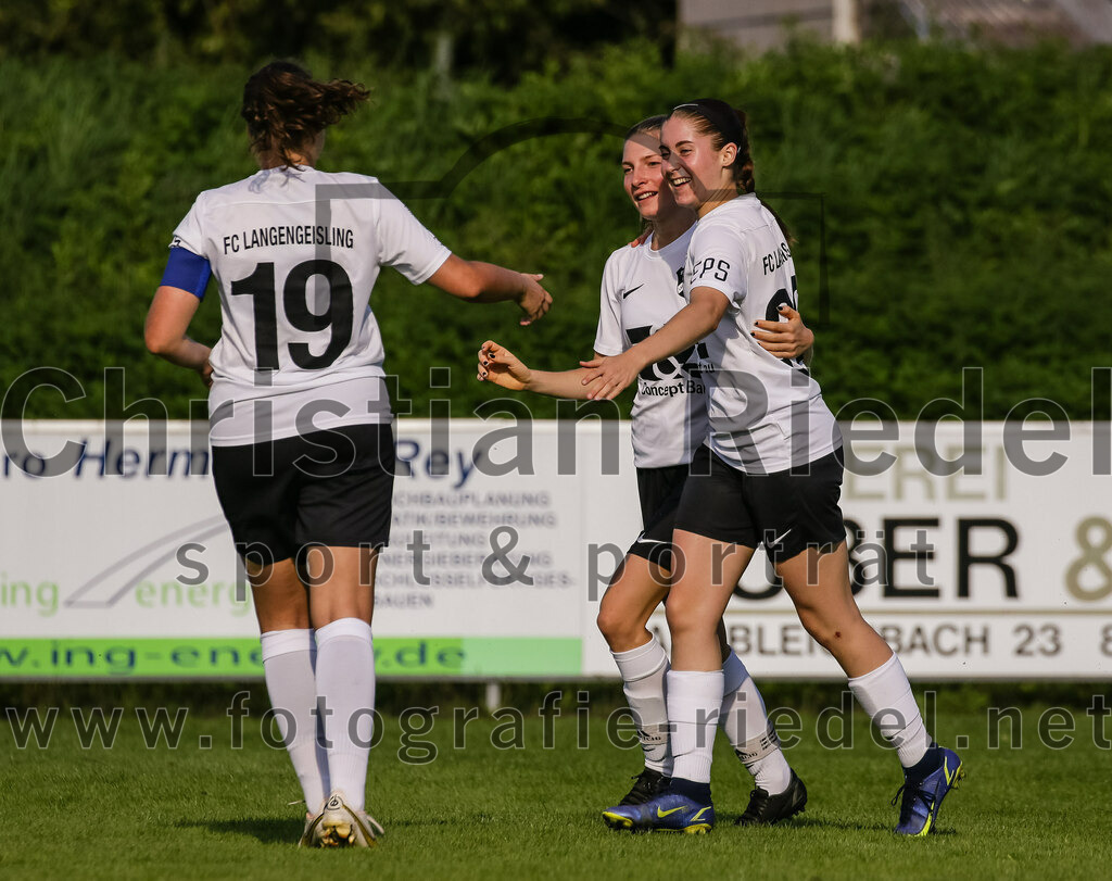 2023-09-02_042_FC_Moosinning_gegen_FC_Langengeisling | Moosinning, Deutschland, 02.09.2023:
Fußball, Hiscox Kreispokal 2023 / 2024, 1. Spieltag, FC Moosinning gegen FC Langengeisling, Endergebnis: 2:5

Foto: Christian Riedel / fotografie-riedel.net