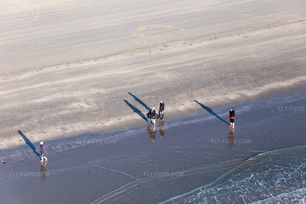 Aerial view: Fanoe Bad Beach in Fanø in the state South Denmark, Denmark.Photo: IMG_118795.jpg taken on 09/21/2019 by Werner Riehm/FLY-FOTO.comResolution of the original: 5472 x 3648 px