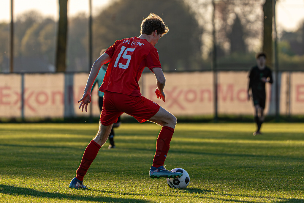 Fußball I A-Junioren I Saison 2025-2026 I VFL Oythe - SFN Vechta I 07522 | jns.sportfotos - Realisiert mit Pictrs.com