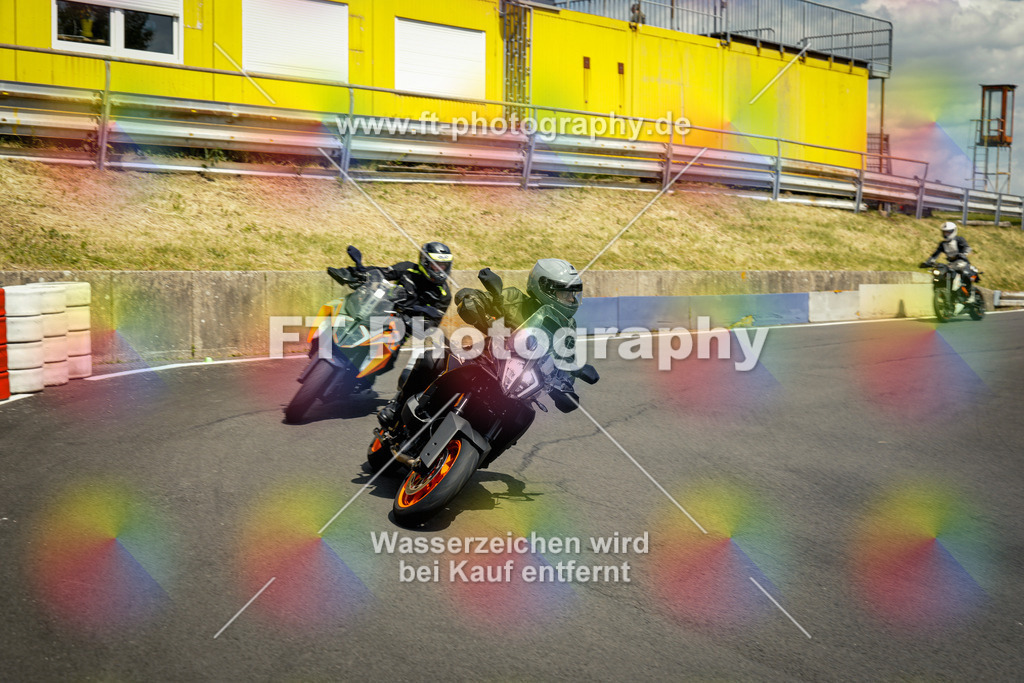 OBK_Mai_Volker_Adam-10864 | Hier findet Ihr Bilder von Touristenfahrten auf der Nürburgring Nordschleife oder von anderen Veranstaltungen die ich besucht habe. Viel Spass beim Durch Schauen 
