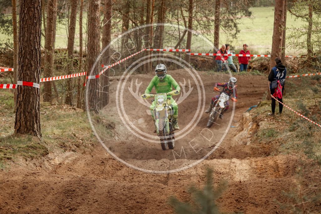4TaktLauf1-280 | koppe-media - Realisiert mit Pictrs.com