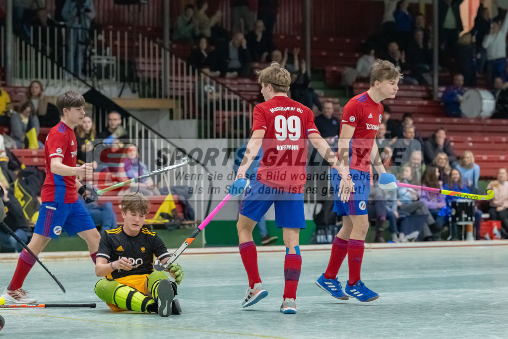 HK_20230305_105907 | Deutsche Meisterschaft MU16 1/2 Finale Mannheimer HC - Harvestehuder THC am 5.3.2023 RWK, Köln ,