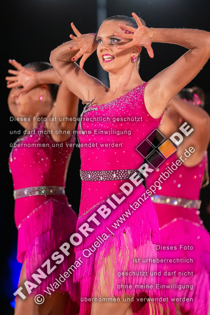 20250504-00255 | Hier finden Sie Tanz Bilder vom Latein und Standard Formationen tanzen. Sportbilder vom Tanzsport. Schöne Fotos und von Weltmeisterschaft, Europameisterschaft, Bundesliga, Regionalliga, Oberliga und Landesliga sowie von GOC Stuttgart, DanceComp, WM Bremen