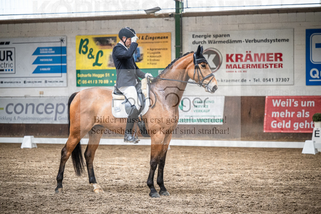 DOS_0953 | Entdecke hochwertige Reitturnierfotos von Foto Oger. Professionell, emotional und authentisch – jetzt Lieblingsmomente im Shop bestellen.Deutschlandweite Turnierfotografie. - Realisiert mit Pictrs.com