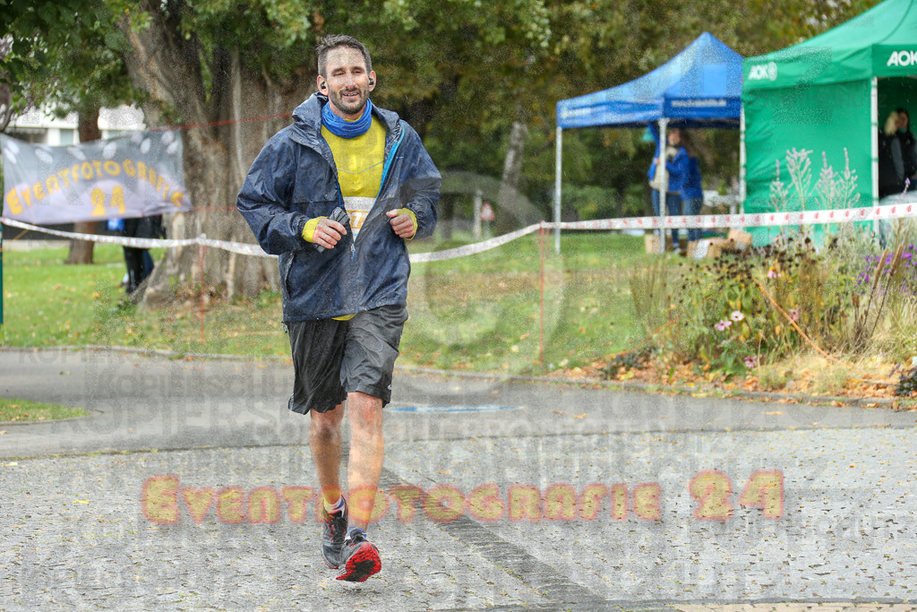 231015_1204_EX1_4701 | Sportfotografie im Rhein-Sieg Kreis, Köln, Bonn, NRW, Rheinland Pfalz, Hessen, etc. Unser Tätigkeitsfeld umfasst den Laufsport vom Volkslauf über den Marathon, Duathlon, Triathon bis zum Ultralauf wie Kölnpfad Ultra oder Schindertrail.