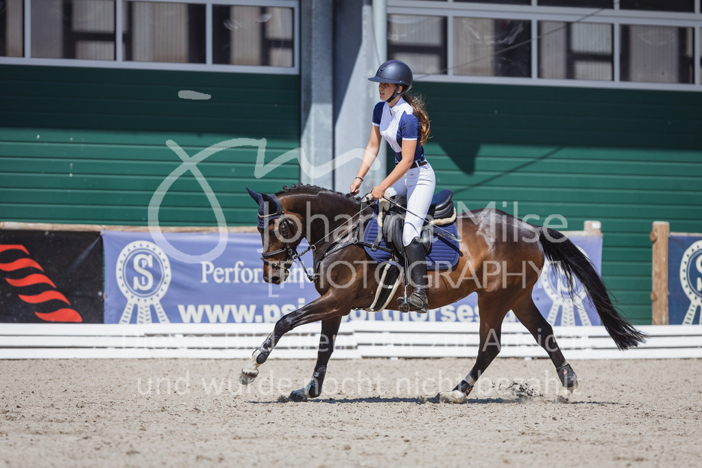 230610_Mühlen_Quali6j-211 | Deine schönsten Turniermomente als professionelle Fotos! Entdecke hochwertige Pferdesport-Fotografie im Online-Shop. Jetzt Fotos finden & bestellen!