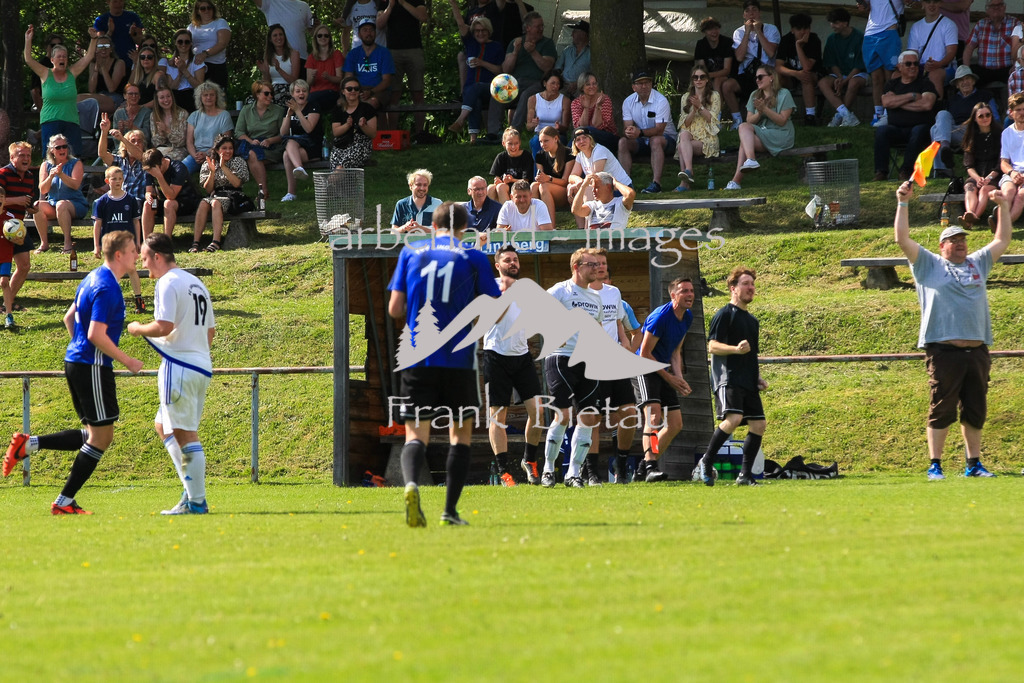 993T0573-2 | Medien- Sport- Entertainmentfotos