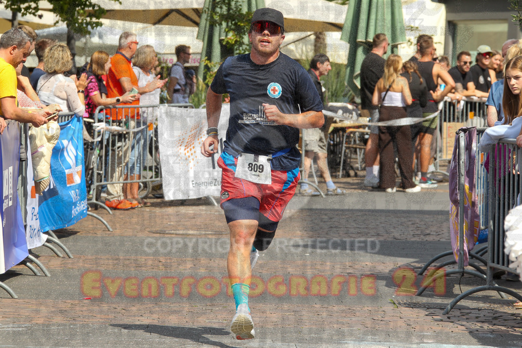 250824_1501_EV4_2549 | Sportfotografie im Rhein-Sieg Kreis, Köln, Bonn, NRW, Rheinland Pfalz, Hessen, etc. Unser Tätigkeitsfeld umfasst den Laufsport vom Volkslauf über den Marathon, Duathlon, Triathon bis zum Ultralauf wie Kölnpfad Ultra oder Schindertrail.