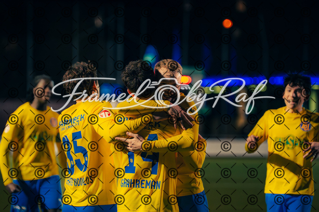 DSC03215 | Professioneller Online-Store für hochwertige Fotografie: Entdecke einzigartige Bilder aus Street, Events und Lifestyle. Sichere dir exklusive Prints und digitale Downloads in bester Qualität für dein Zuhause oder Projekte. - Realisiert mit Pictrs.com