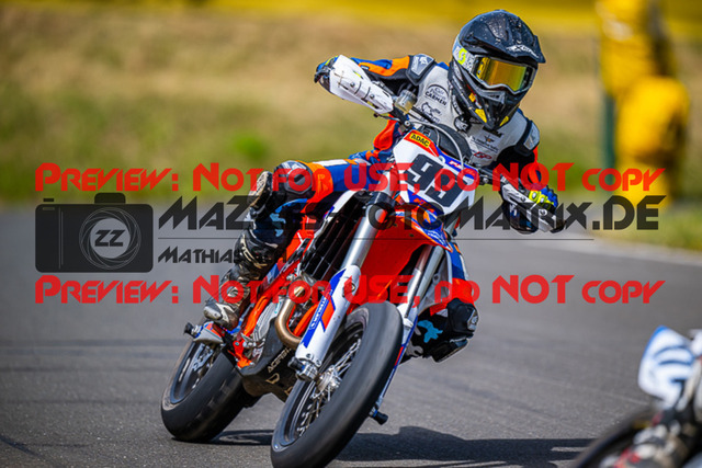 MaZZes_FotoMatrix_220618_5723 | UE40