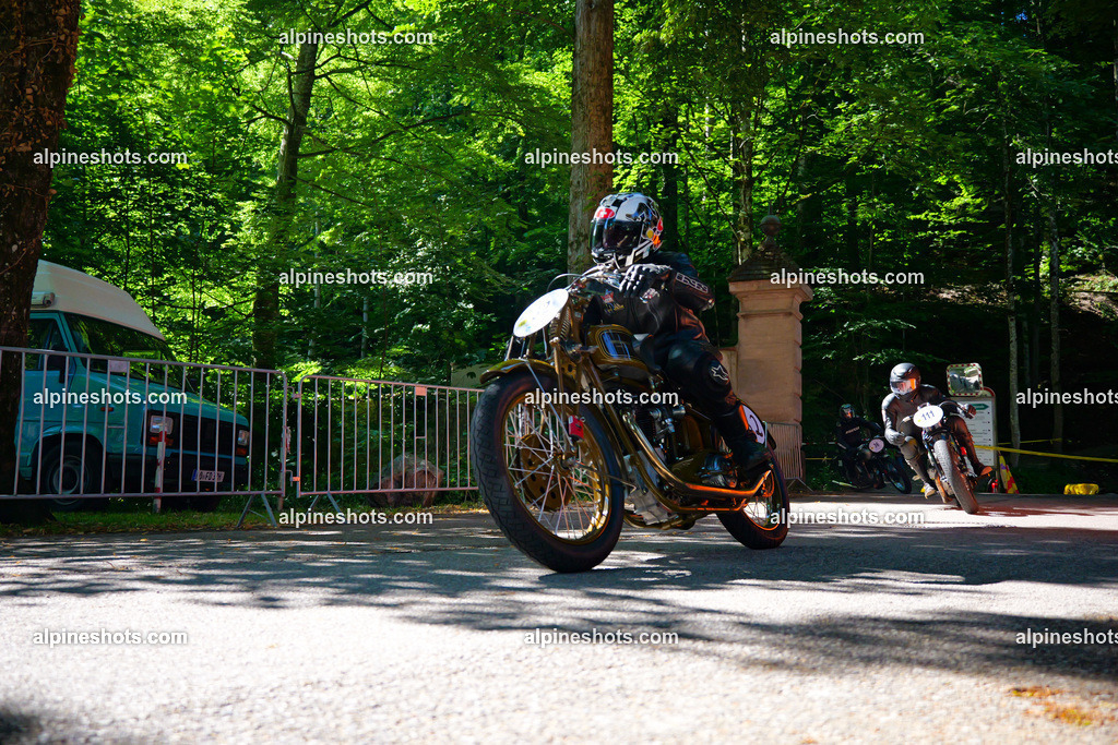 P1026075 | Erleben Sie atemberaubende, hochqualitative Fotos Ihrer Fahrt entlang der malerischen Alpenstraßen. Besuchen Sie alpineshots.com, um professionelle Aufnahmen Ihrer unvergesslichen Reise zu finden und zu kaufen - Realisiert mit Pictrs.com