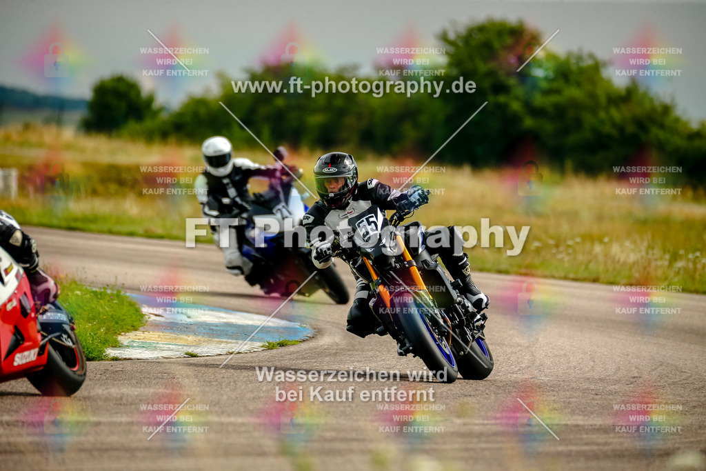 Chambley Juli-2377 | Hier findet Ihr Bilder von Touristenfahrten auf der Nürburgring Nordschleife oder von anderen Veranstaltungen die ich besucht habe. Viel Spass beim Durch Schauen 