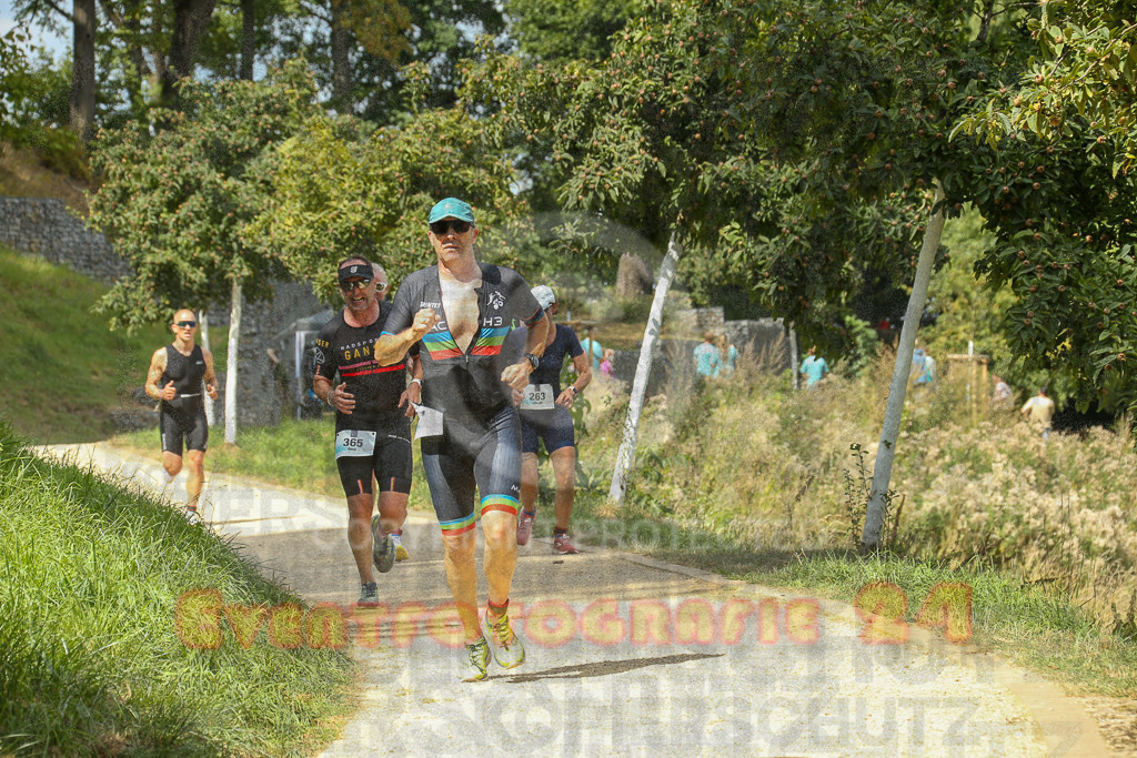 250824_1337_EX1_3016 | Sportfotografie im Rhein-Sieg Kreis, Köln, Bonn, NRW, Rheinland Pfalz, Hessen, etc. Unser Tätigkeitsfeld umfasst den Laufsport vom Volkslauf über den Marathon, Duathlon, Triathon bis zum Ultralauf wie Kölnpfad Ultra oder Schindertrail.