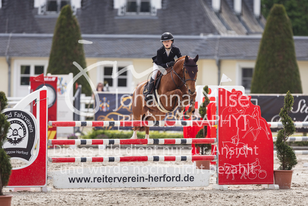 260509_PfSpTa_5_L-Spr-588 | Deine schönsten Turniermomente als professionelle Fotos! Entdecke hochwertige Pferdesport-Fotografie im Online-Shop. Jetzt Fotos finden & bestellen!