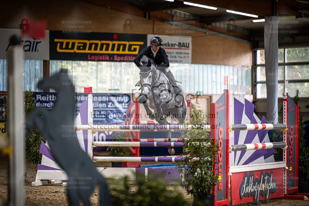 DOS_1646 | Entdecke hochwertige Reitturnierfotos von Foto Oger. Professionell, emotional und authentisch – jetzt Lieblingsmomente im Shop bestellen. - Realisiert mit Pictrs.com