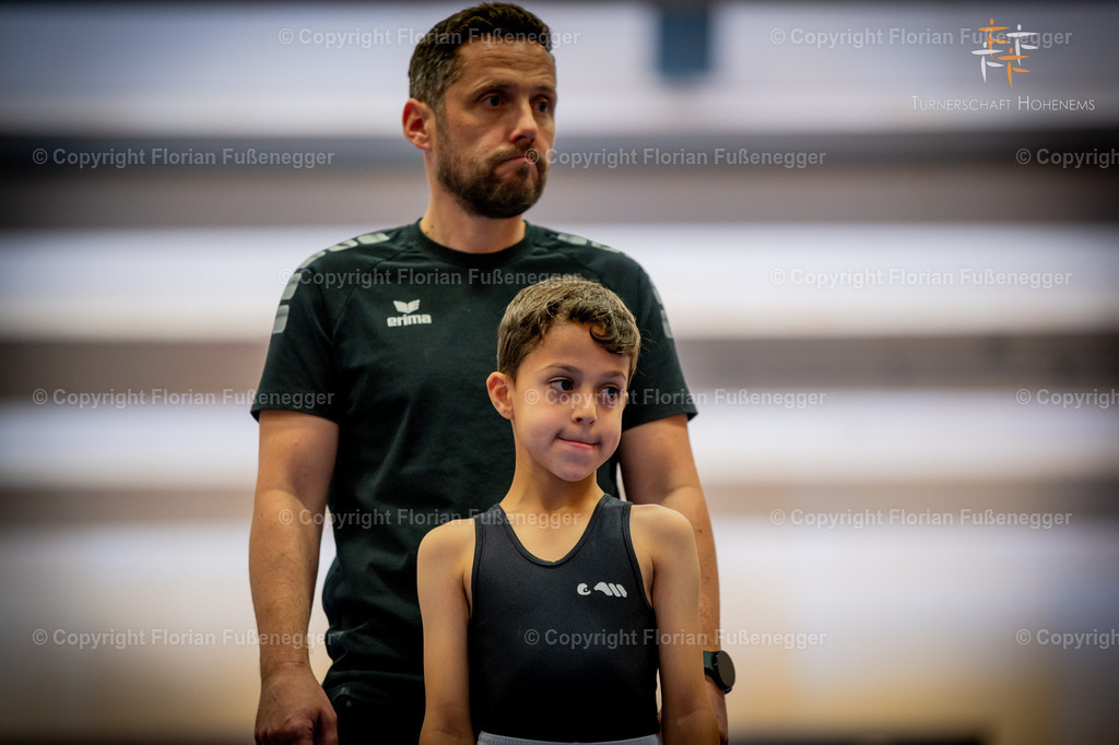 Promo-382 | "Fussifoto.com – Ihr Ansprechpartner für hochwertige Fotografie! Entdecken Sie kreative Bilder und professionelle Dienstleistungen. Kontaktieren Sie uns für Ihre Projekte!"