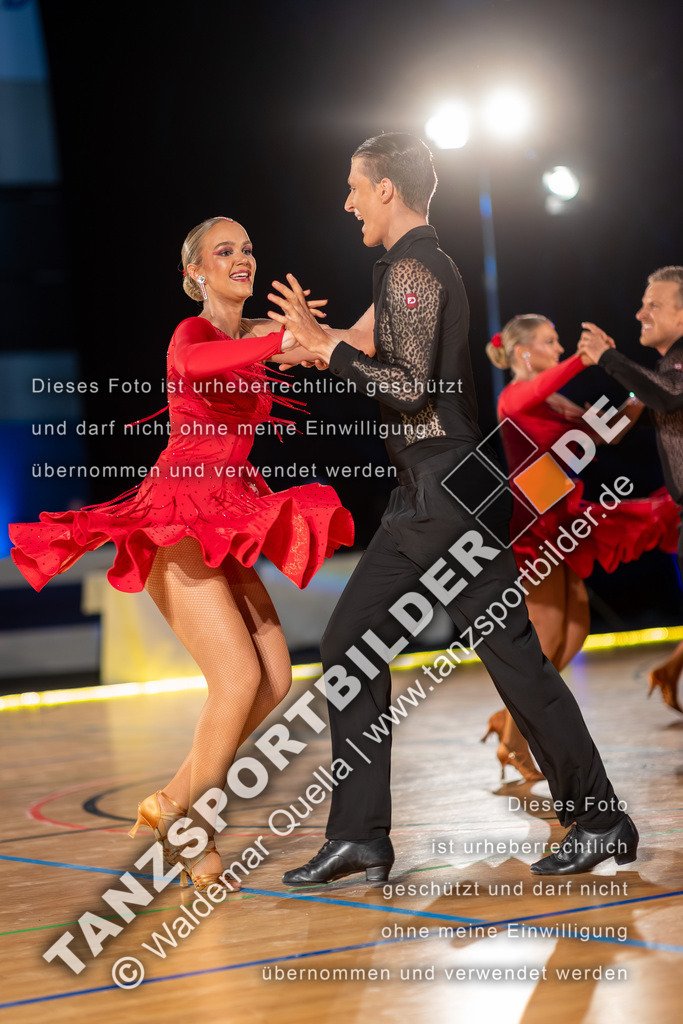 20260322-00523 | Hier finden Sie Tanz Bilder vom Latein und Standard Formationen tanzen. Sportbilder vom Tanzsport. Schöne Fotos und von Weltmeisterschaft, Europameisterschaft, Bundesliga, Regionalliga, Oberliga und Landesliga sowie von GOC Stuttgart, DanceComp, WM Bremen