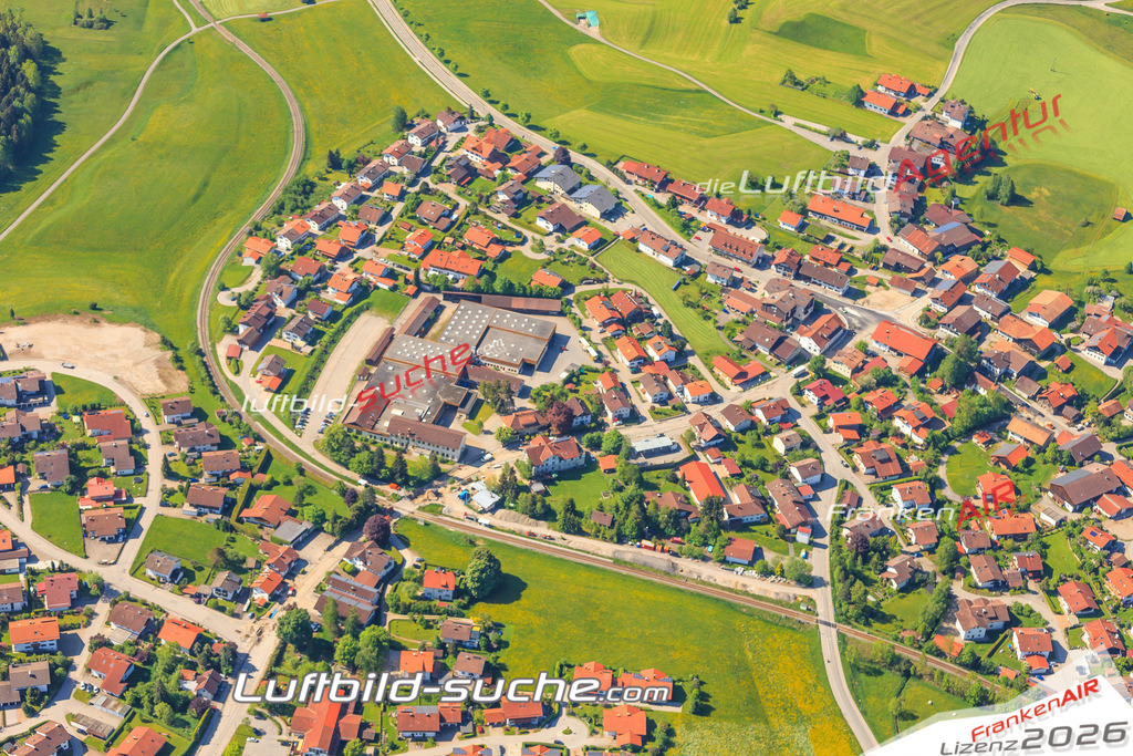Luftbild von Weissbach Pfronten - Luftaufnahme wurde 2015 von https://frankenair.de mittels Flugzeug (keine Drohne) erstellt - die Geschenkidee