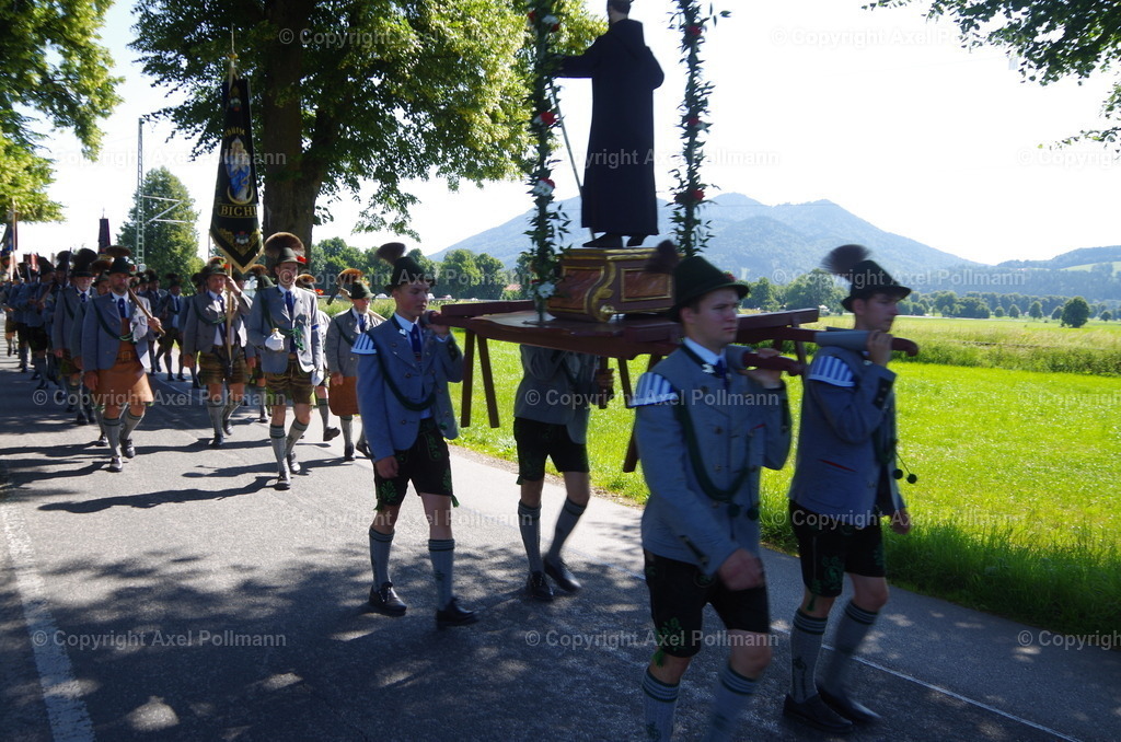 IMGP5945 | fotografiert von Axel PollmannLeonhardi Wallfahrt Benediktbeuern und Murnau, Fronleichnam, Fasching, Landschaft im Loisachtal und Benediktbeuern  - Realisiert mit Pictrs.com