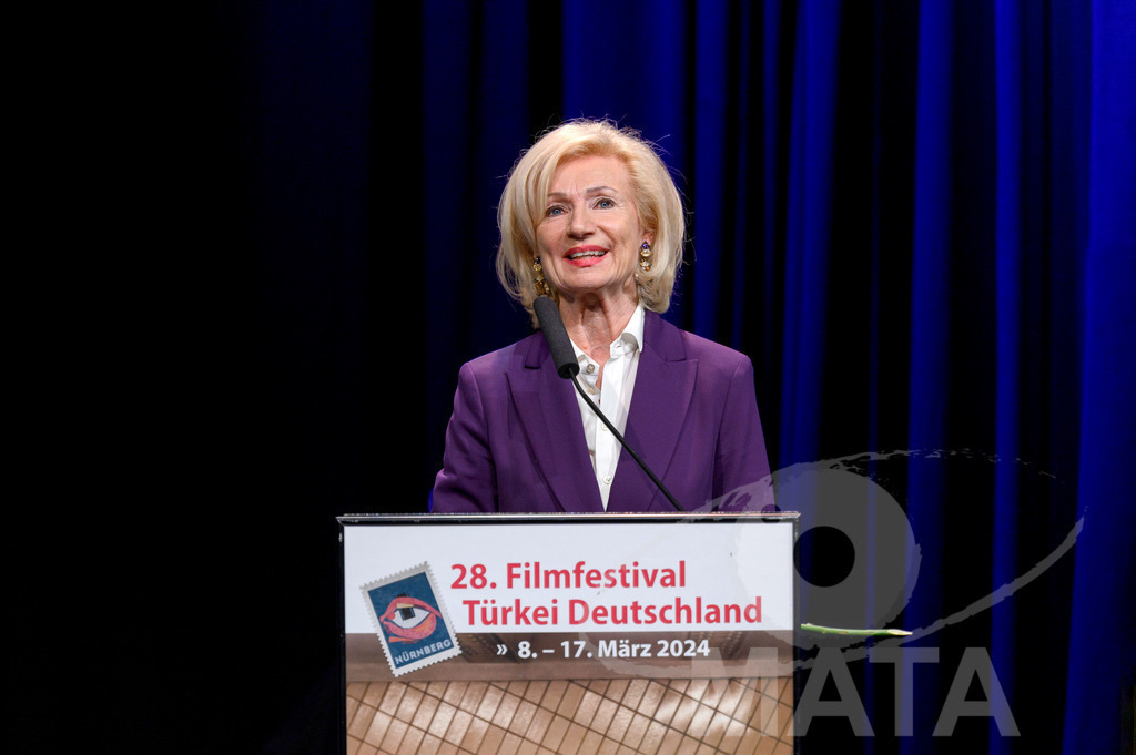 _DWA7895 | Nürnbergs Kulturbürgermeisterin Prof. Dr. Julia Lehner (CSU) bei der Eröffnung 28. Filmfestival Türkei Deutschland am 08.3.2024  in Tafelhalle  Nürnberg  - Realisiert mit Pictrs.com