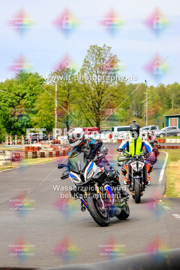 _OTO3277 | Hier findet Ihr Bilder von Touristenfahrten auf der Nürburgring Nordschleife oder von anderen Veranstaltungen die ich besucht habe. Viel Spass beim Durch Schauen 
