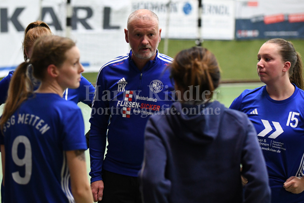 SSG Metten :  TSV Schleißheim II  33:18 | Robert Kraus (Trainer SSG Damen) - Realisiert mit Pictrs.com