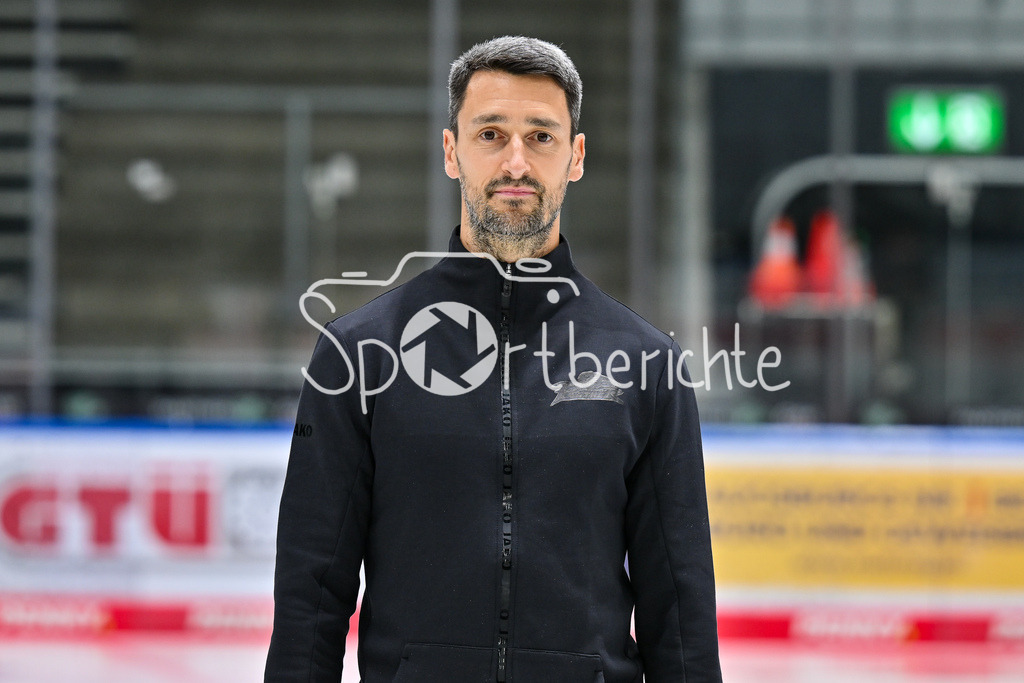 Augsburger Panther 2025/26 | im Bild Dennis ENDRAS Torwarttrainer Augsburger Panther / Media Day Augsburger Panther: Curt-Frenzel Stadion am 06.08.2025 / Einzelfoto / Freisteller