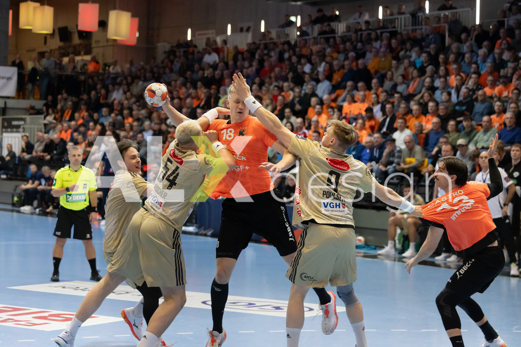 Handball I Herren I Saison 2025-2026 I EHF EUROPEAN LEAGUE 2025/26 | Men I Main Round I 2. Spieltag I Kadetten Schaffhausen - TSV Hannover-Burgdorf I 24.02.2026 | 18 Ariel Pietrasik (PL) (Kadetten Schaffhausen) – Rückraum links - Realisiert mit Pictrs.com