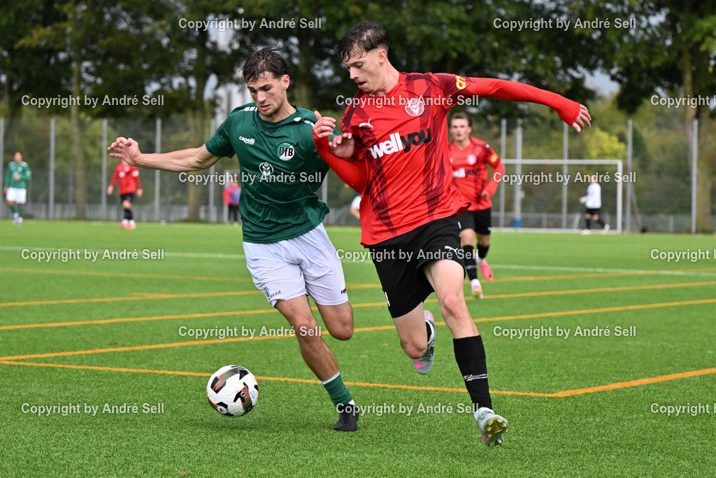 FC Kilia Kiel vs VfB Lübeck II - U21 | Marvin Müller (Kilia #24) vs Leo Zerbe (Lübeck #25) / Fußball-Oberliga Männer 2026/2027 / FC Kilia Kiel vs VfB Lübeck II - U21 / Kilia Sportplatz / Kiel / 10.10.26 - Realisiert mit Pictrs.com