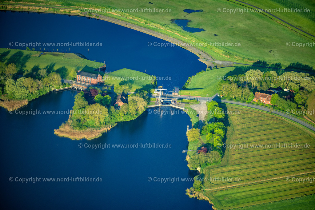 Greetsiel_Schöpfwerk_Leybuchtsiel_ELS_4625190523 | NORDEN 19.05.2023 Schöpfwerkes " Leybuchtsiel " an der Straße Am Leydeich in Norden im Bundesland Niedersachsen, Deutschland. // Pumping station " Leybuchtsiel " on street Am Leydeich in Norden in the state of Lower Saxony, Germany. Foto: Martin Elsen